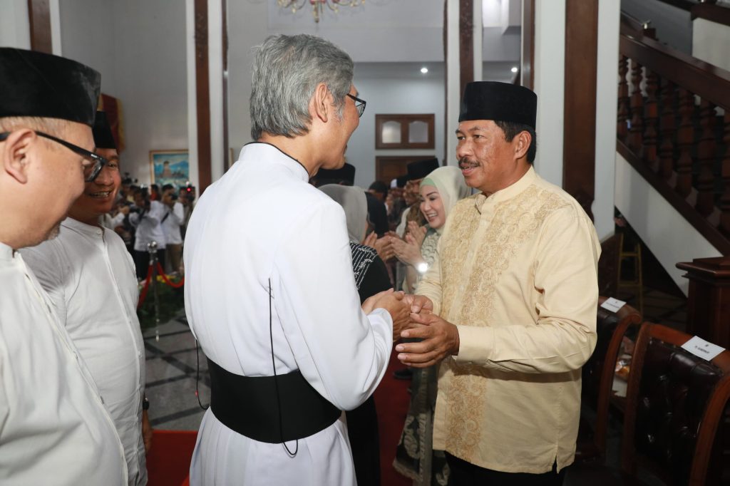 Pj Gubernur Jateng Gelar Open House Idulfitri, Bangun Kebahagiaan untuk Semua&nbsp;Masyarakat