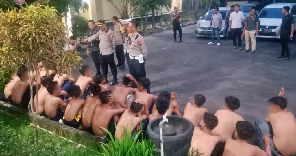 Diduga Hendak Tawuran, Puluhan Pelajar SMP Diamankan Polisi di Borobudur Magelang