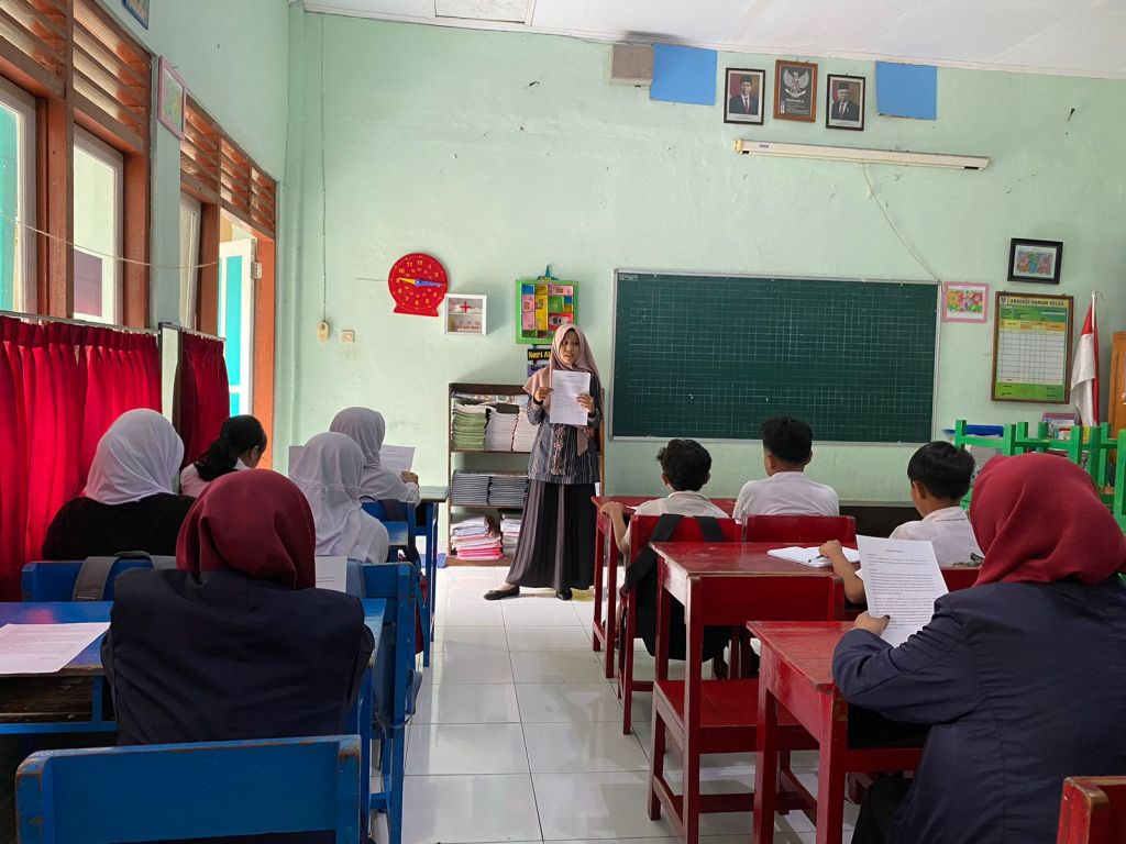 Mahasiswa UNIMMA Mendampingi Tuesday is English Day di SDN Magelang&nbsp;6
