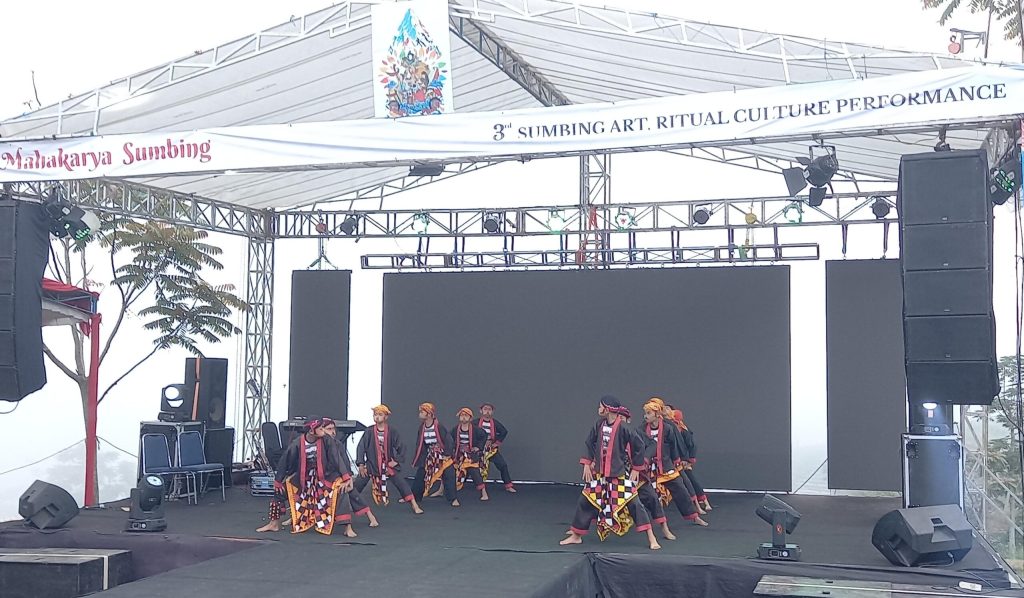 Tampilkan Puluhan Kelompok Seni, Pagelaran Budaya Mahakarya Sumbing Digelar di Nepal Van Java&nbsp;Magelang