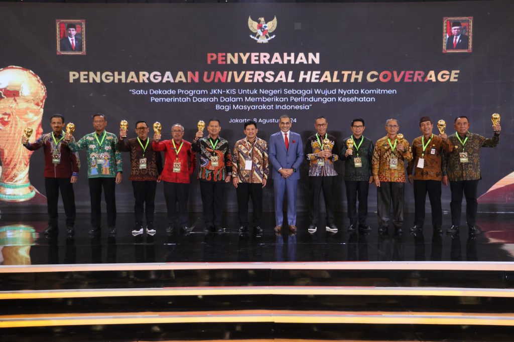 Seluruh Warga Terlindungi JKN, Kota Magelang Sabet UHC Award&nbsp;2024