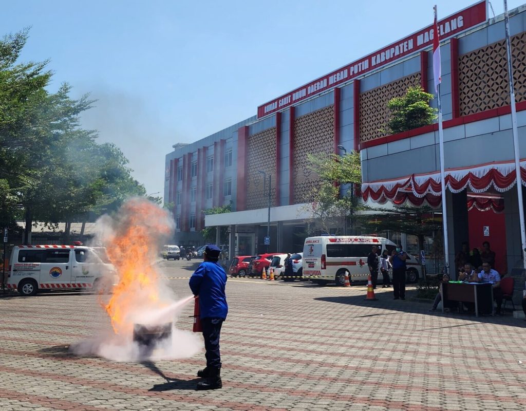 RSUD Merah Putih Magelang Gelar Simulasi Keadaan Darurat Bencana dan Penanganan&nbsp;Kebakaran