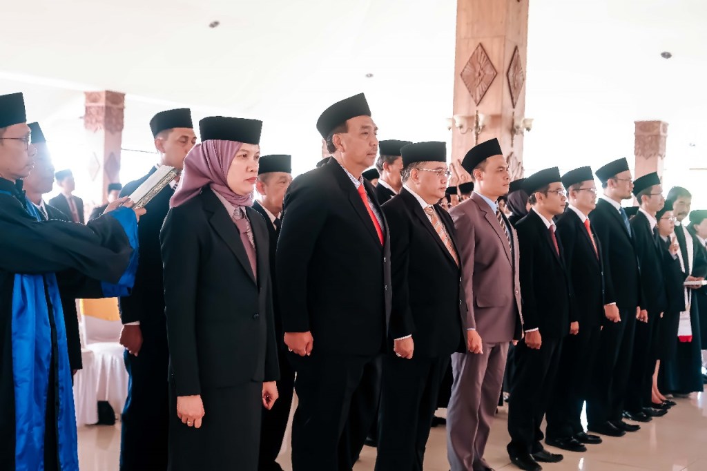 Wali Kota Magelang Lantik 20 ASN dan Dua Direktur&nbsp;BUMD